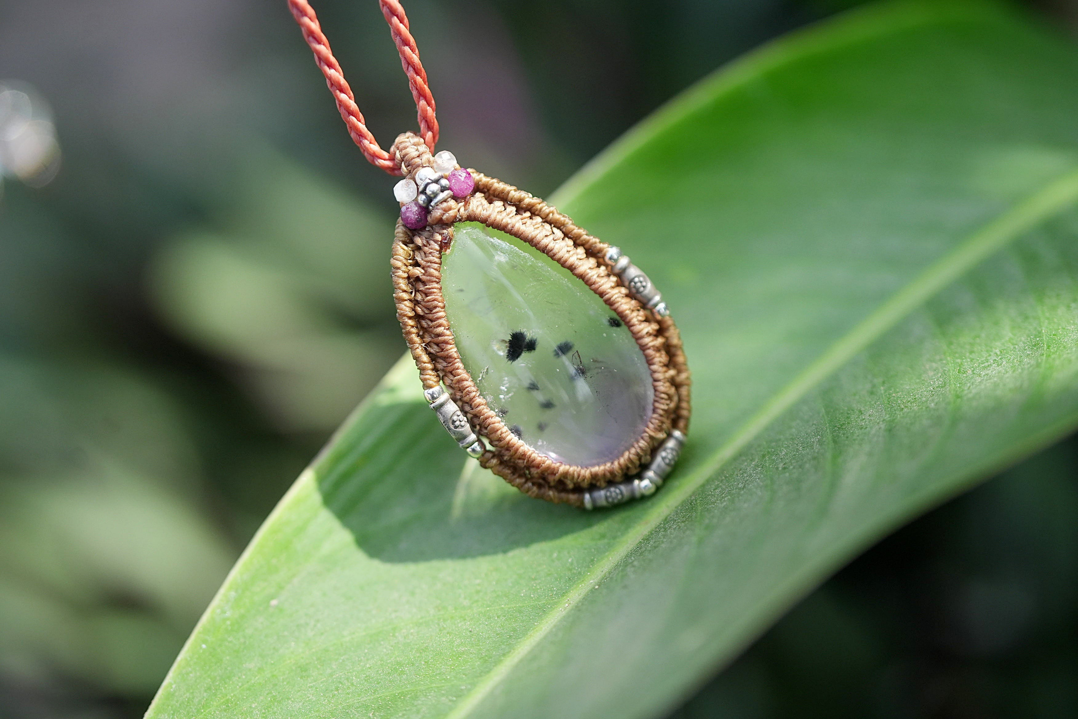 レア 小さな微生物★ロマネサイトインamethyst マクラメネックレス 1937