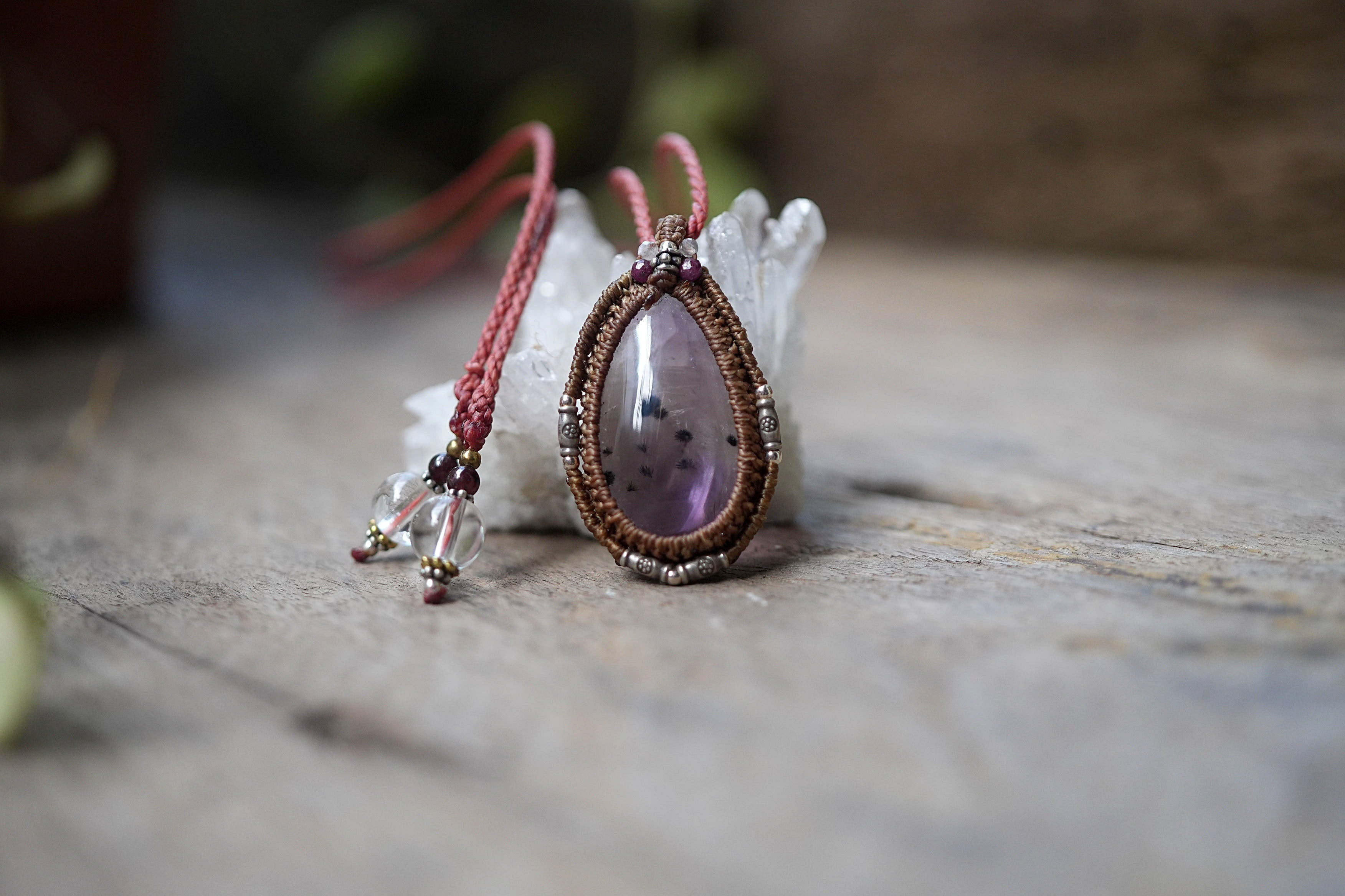 レア 小さな微生物★ロマネサイトインamethyst マクラメネックレス 1937