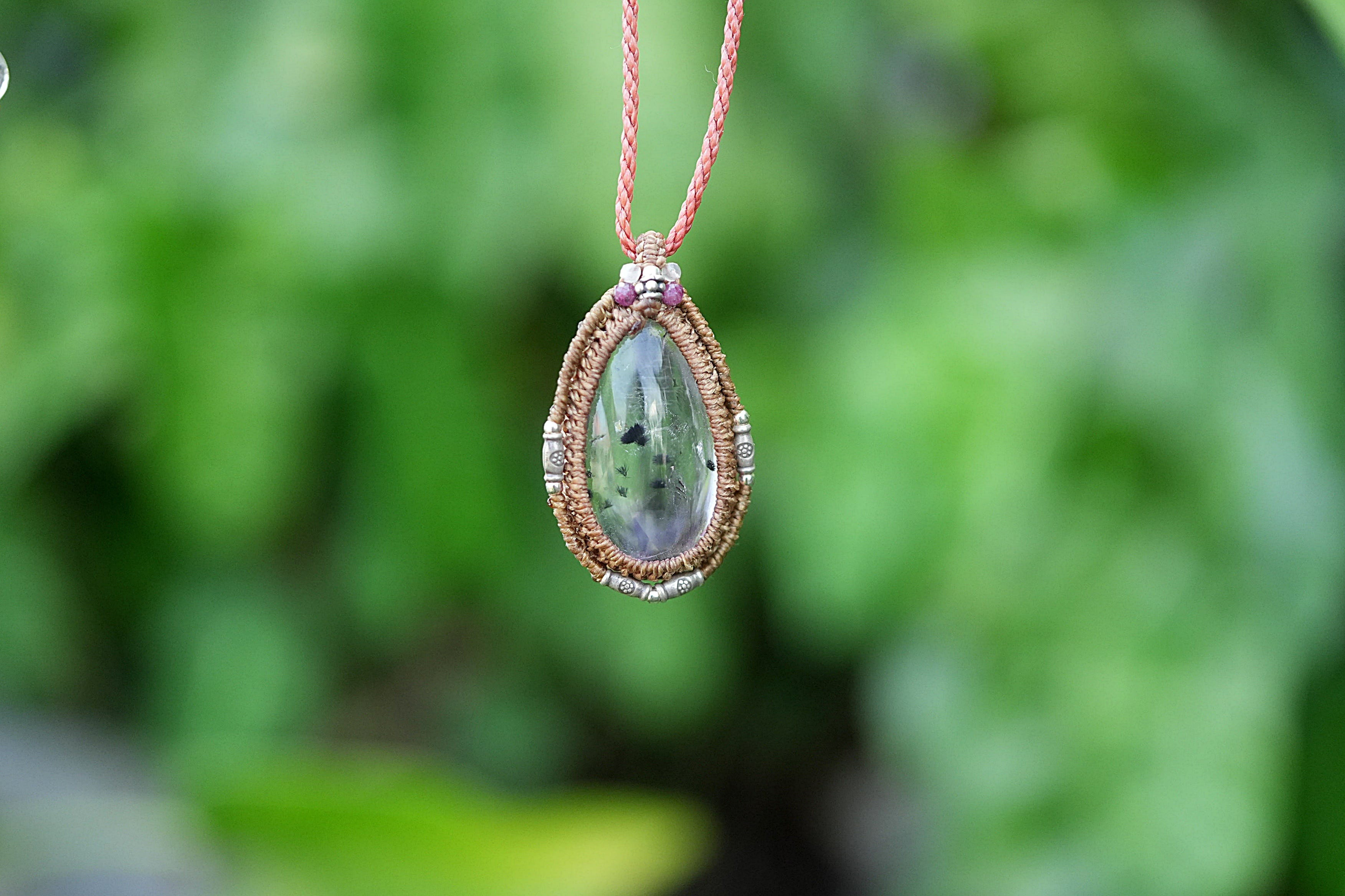 レア 小さな微生物★ロマネサイトインamethyst マクラメネックレス 1937