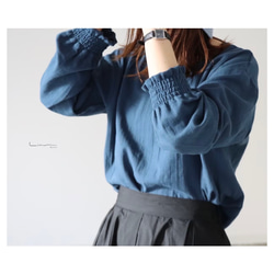 【22色から】ふわふわ厚みが2倍！厚手ダブルガーゼブラウス／シャーリング袖のシンプルなブラウス／ふっくらダブルガーゼ 1枚目の画像