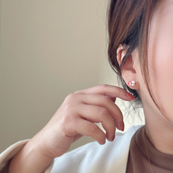 セカンドピアスにも◎オレンジの小粒ピアス/イヤリング  推し活 クリスタル プチギフト  軽い 小さい チタン  橙 7枚目の画像