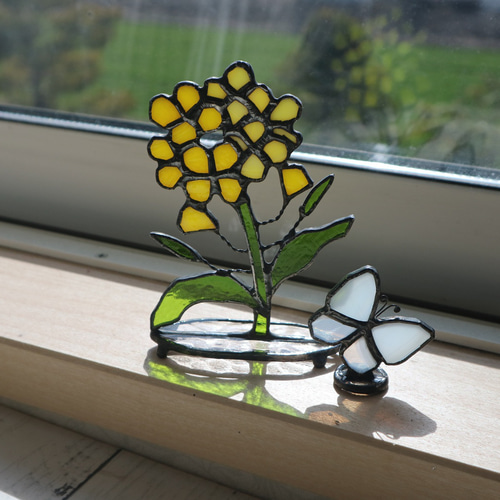 ステンドグラス・菜の花と蝶のサンキャッチャー（受注製作） サン