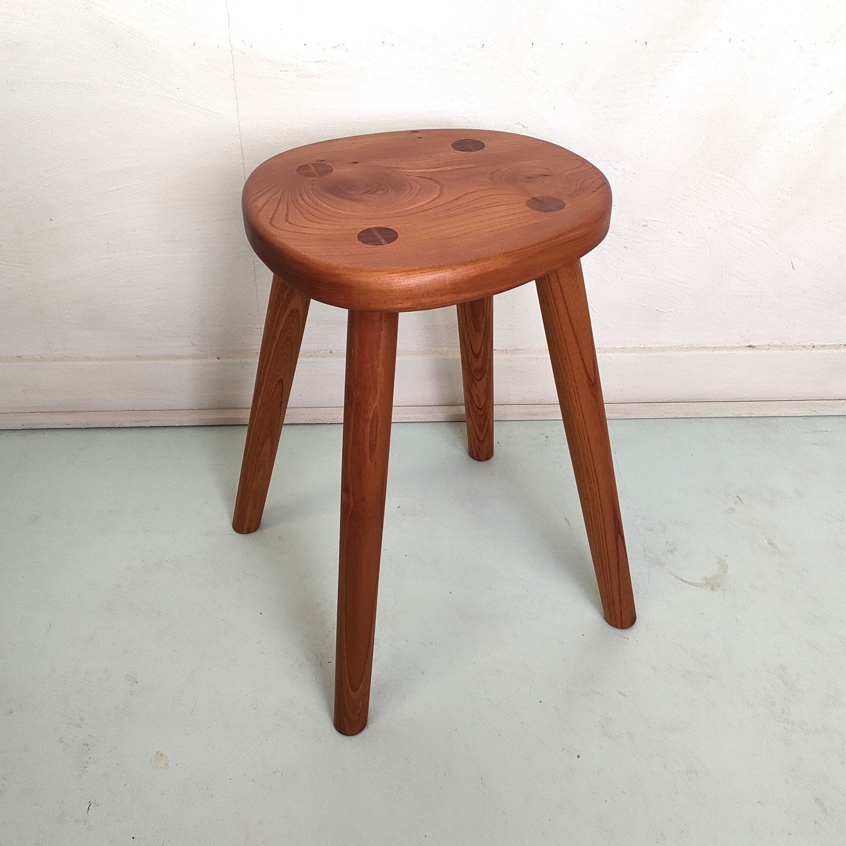 ケヤキの一枚板スツール　no.18　☆一点物☆