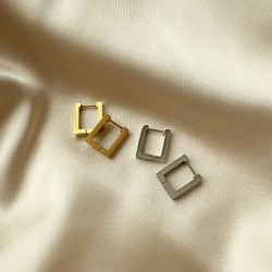 秋冬映え◆スクエアフープピアス/サージカルステンレス　ワンタッチピアス　スナップピアス　金属アレルギー対応　つけっぱ 8枚目の画像