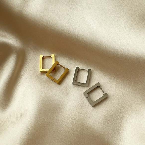 秋冬映え◆スクエアフープピアス/サージカルステンレス　ワンタッチピアス　スナップピアス　金属アレルギー対応　つけっぱ 8枚目の画像