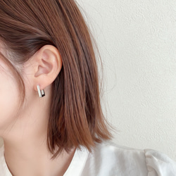 秋冬映え◆スクエアフープピアス/サージカルステンレス　ワンタッチピアス　スナップピアス　金属アレルギー対応　つけっぱ 7枚目の画像