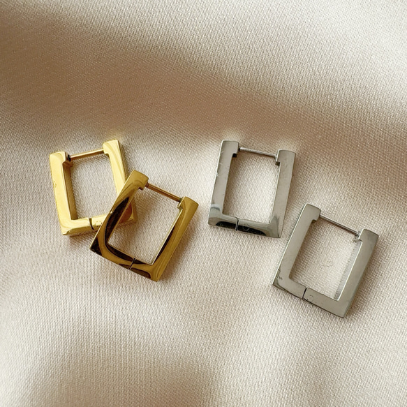 秋冬映え◆スクエアフープピアス/サージカルステンレス　ワンタッチピアス　スナップピアス　金属アレルギー対応　つけっぱ 1枚目の画像