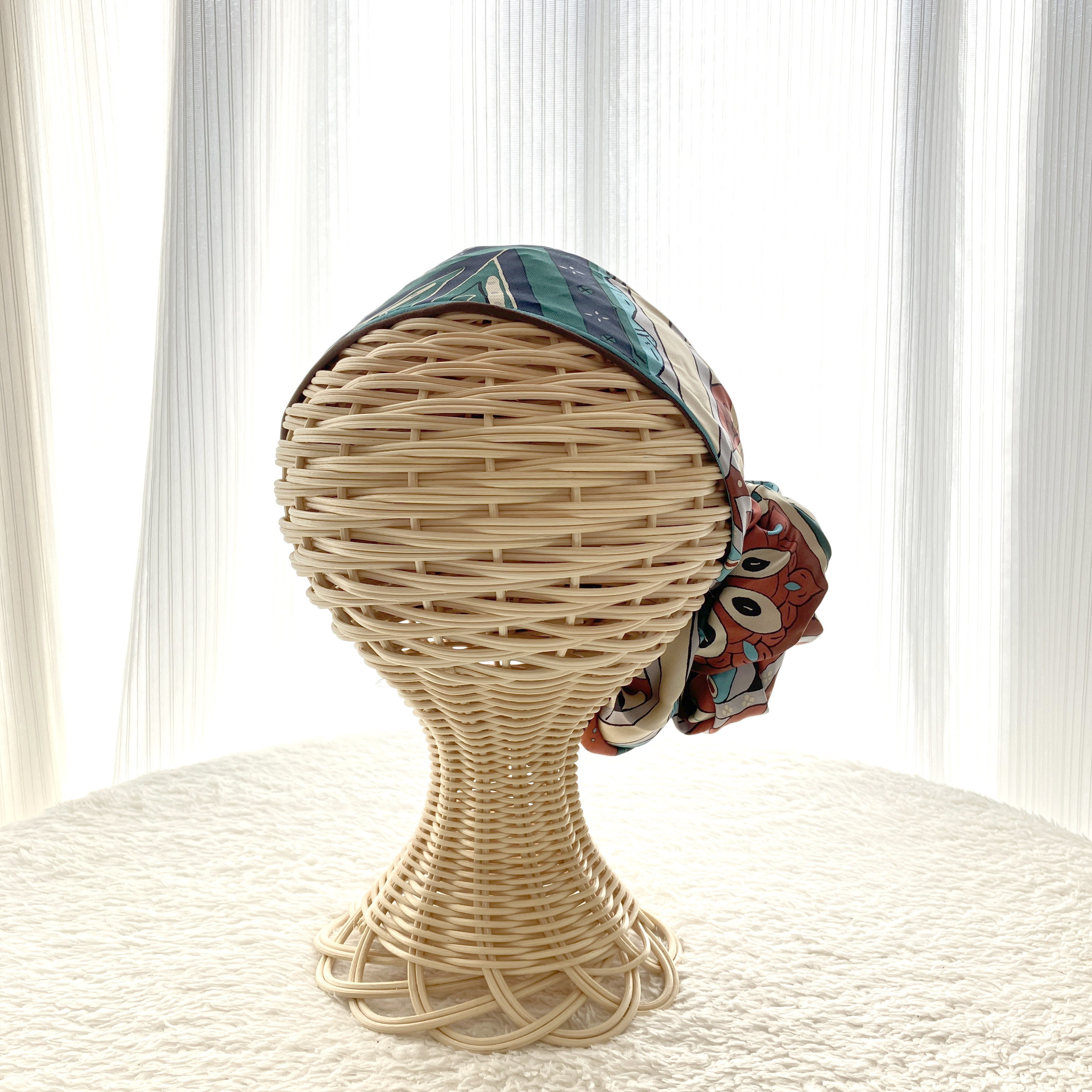 【シルク】SDGｓなヘッドスカーフ br817-t1010