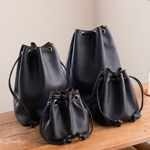 WATERPROOF LEATHER》巾着カメラポーチ Lサイズ ブラック カメラケース