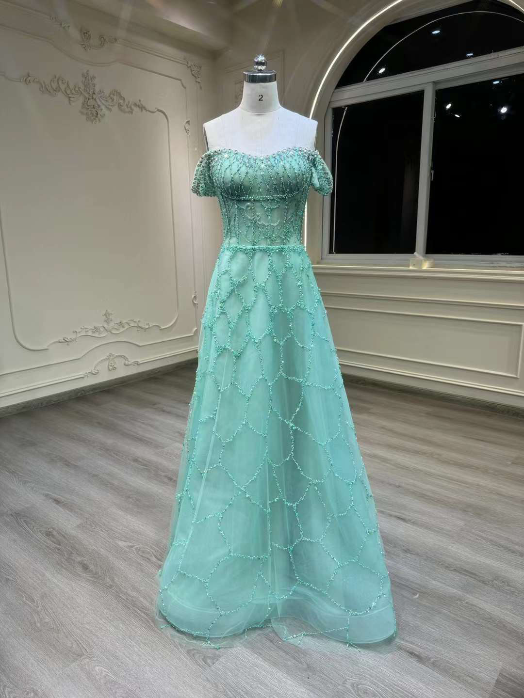 お買い得！翡翠色　Aライン　エレガント　痩せて見える　袖あり　オーダー可能　二の腕を隠せる　音楽会演奏会カラードレス卒業