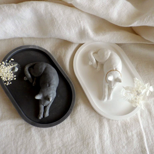 ゆったりくつろぐ 猫のアロマストーン □ 猫のいる暮らしを再現