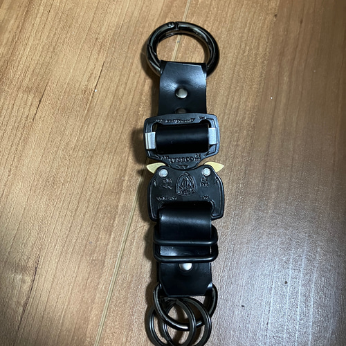 オーストリアルピンコブラバックル20mm使用キーリング