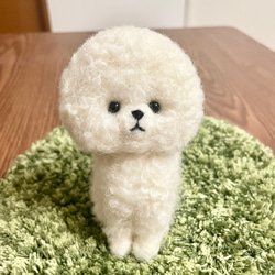 まっしろ、ふわふわ、まるまる。ビションフリーゼの羊毛フェルト