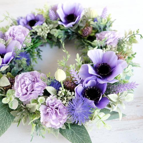 紫色のアネモネとカーネーションのリース [アーティフィシャルフラワー
