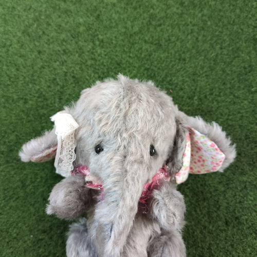 作家白いゾウハンドメイドぬいぐるみ