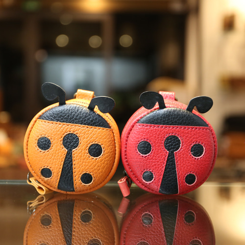 てんとう虫 丸ミニポーチ テントウムシ 七星 チャーム ゴルフボール