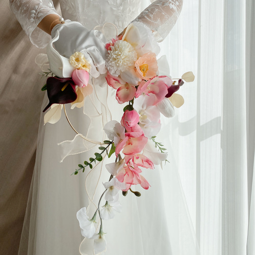 White & pink リボン型 ブーケ ウェディングブーケ バレエコア 胡蝶蘭