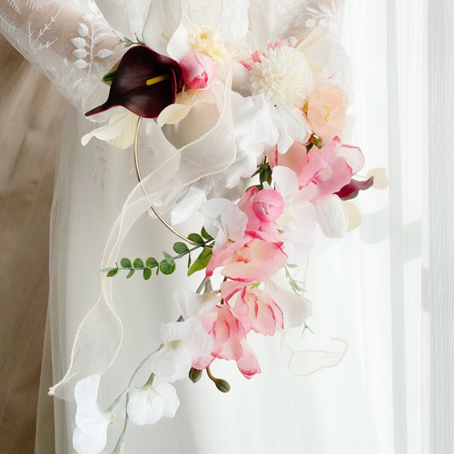 White & pink リボン型 ブーケ ウェディングブーケ バレエコア 胡蝶蘭