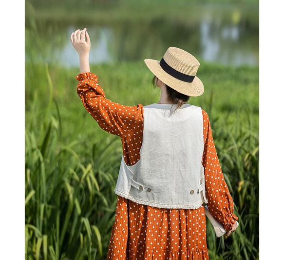 レイヤードでおしゃれ度アップ　デニムコットンのベスト　ポケット付【春秋夏】アイボリー 7枚目の画像