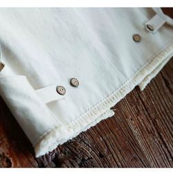 レイヤードでおしゃれ度アップ　デニムコットンのベスト　ポケット付【春秋夏】アイボリー 10枚目の画像