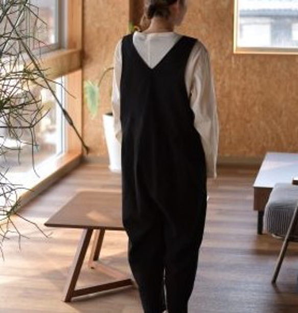 リラックス気分♪　高島ちぢみ　サロペットパンツ 1枚目の画像