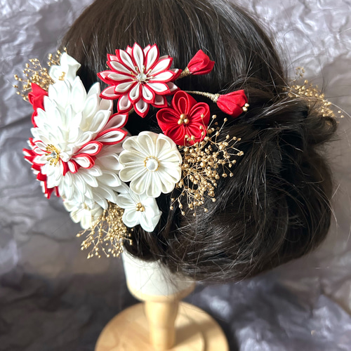 つまみ細工リボン髪飾り　赤　白　七五三　成人式　浴衣　卒業式　花魁　結婚式 つまみ細工リボン髪飾り赤白七五三成人式浴衣卒業式花魁結婚式
