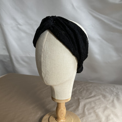 新‼【新感覚】シルクオーガンジーのクロスヘアバンド 〈結晶柄・黒〉 髪の悩みに! 快適 & モードな川俣シルク 4枚目の画像