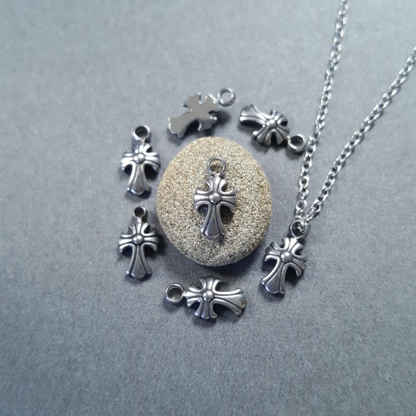 [1pcs] オール ステンレス 小さい クロス ペンダントトップ チャーム マルカン付 サージカルステンレス 5枚目の画像