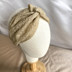 新‼【新感覚】シルクオーガンジーのクロスヘアバンド 〈結晶柄・ベージュ〉 髪の悩みに! 快適 & モードな川俣シルク 7枚目の画像