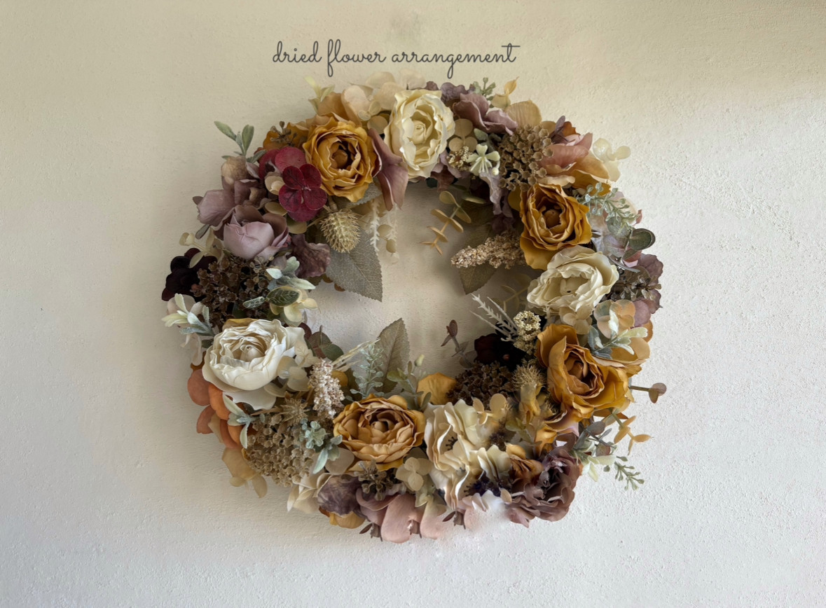 イエローローズの豪華なドライフラワーアレンジ