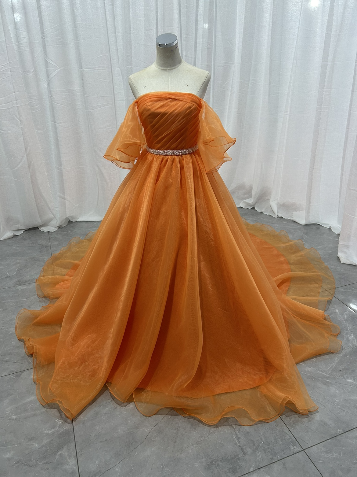 オレンジ マキシドレス パフスリーブ