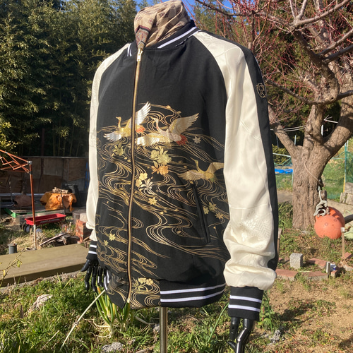 着物リメイクスカジャン 留袖リメイク リバーシブル 金箔 花車 鶴