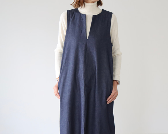 岡山児島デニムジャンパースカート／8オンスソフトデニムワンピース／スラッシュネック／インディゴ・ブルー 8枚目の画像