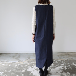 岡山児島デニムジャンパースカート／8オンスソフトデニムワンピース／スラッシュネック／インディゴ・ブルー 9枚目の画像