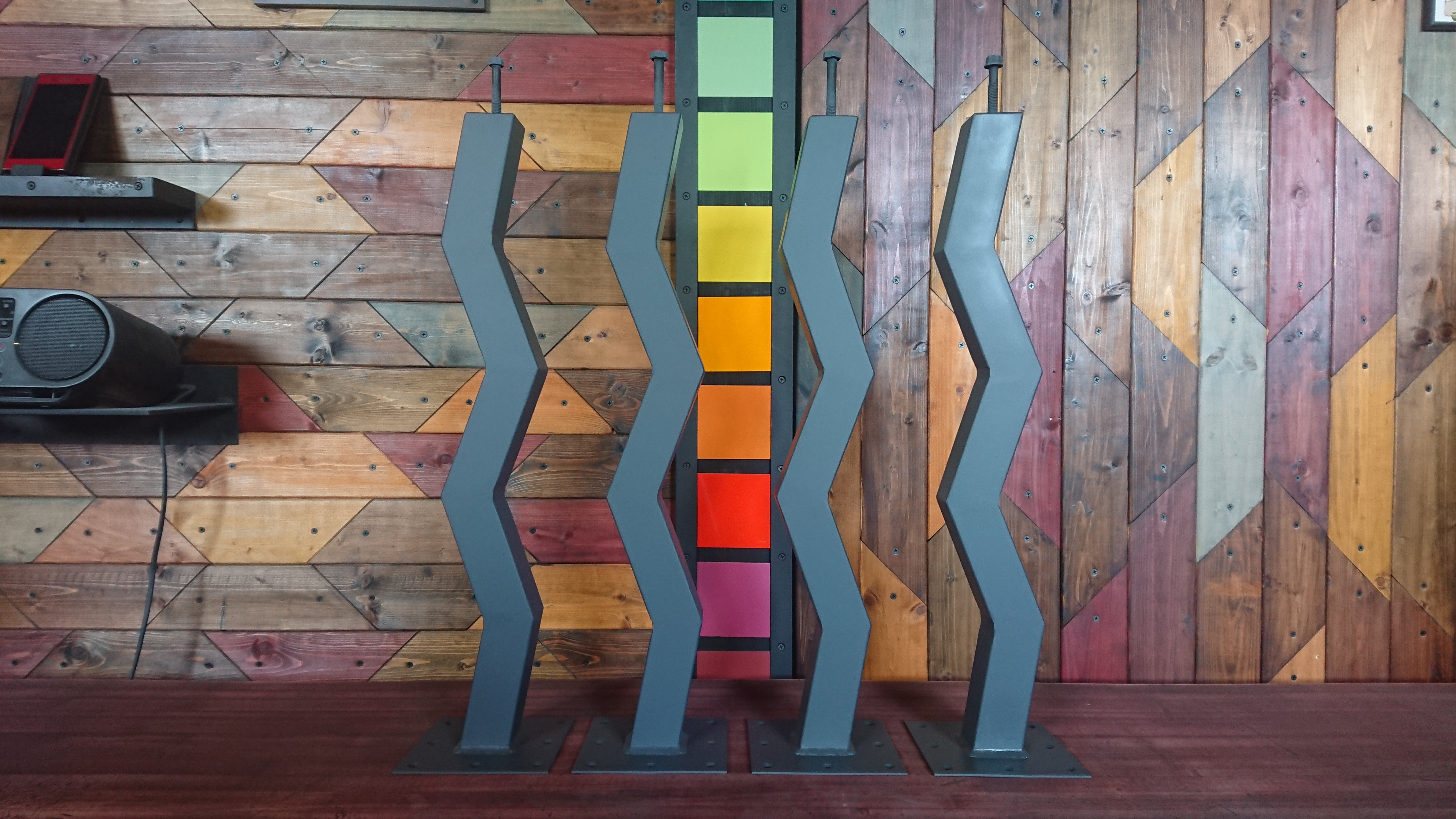 マットグレーでアイアンな極太鉄脚♪ 50×100×650mm 波型 4脚ver. ダイニングテーブル