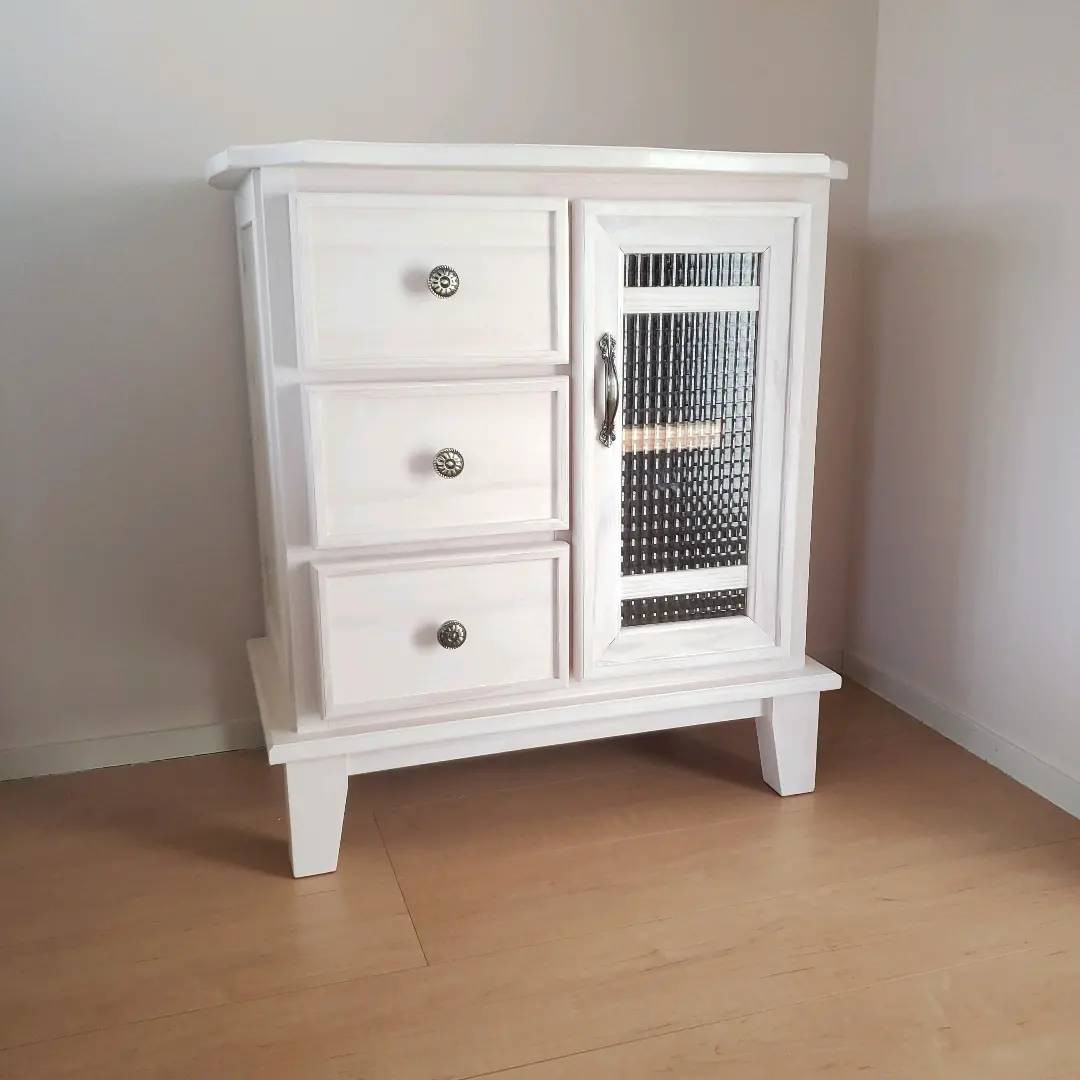 チェスト（白）