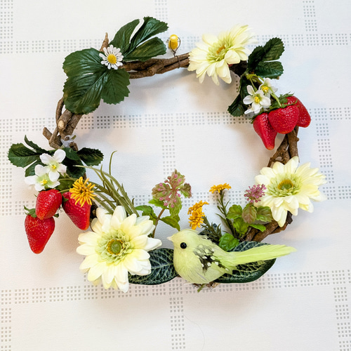273.ガーベラ・いちご　春リース　フラワーリース 273.ガーベラ・いちご春リースフラワーリース