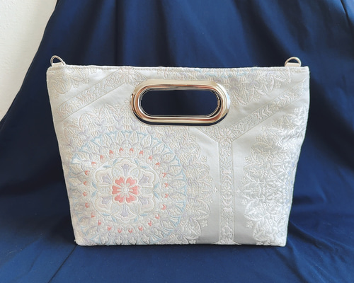 絹の帯から2wayバッグ 正倉院亀甲華文柄 帯リメイク369 ハンドバッグ