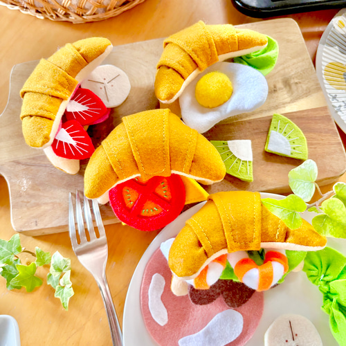 作って遊ぼう‼︎フェルトのクロワッサンサンドセット おもちゃ・人形