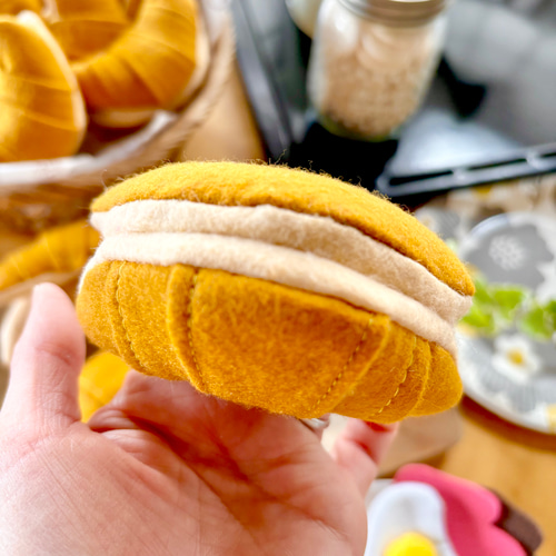 作って遊ぼう‼︎フェルトのクロワッサンサンドセット おもちゃ・人形