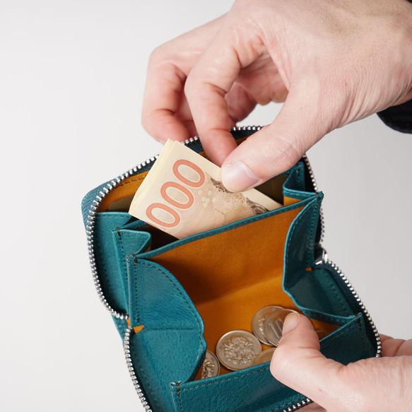 2日以内発送】カードお札が入るコンパクトな小銭入れ／ヴァケッタ