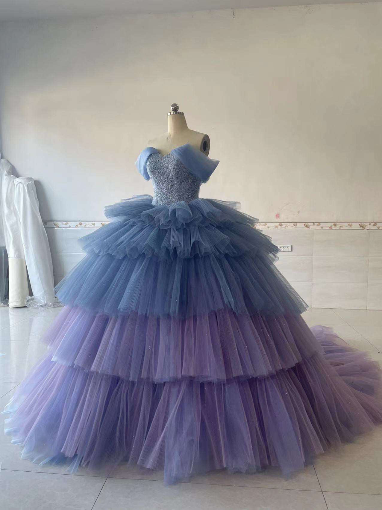 WEB限定！カラードレス　パープルブルー　二の腕を隠せる　チュール　2waya　トレース　グラテーション卒業式結婚式前撮