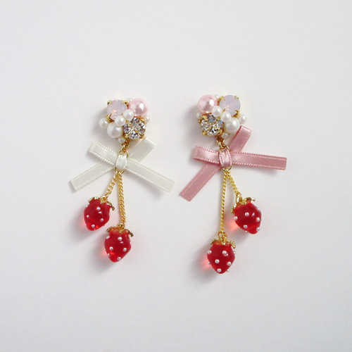ビジューとLovelyいちご～Clear Red～ イヤリング ピアス ビジュー