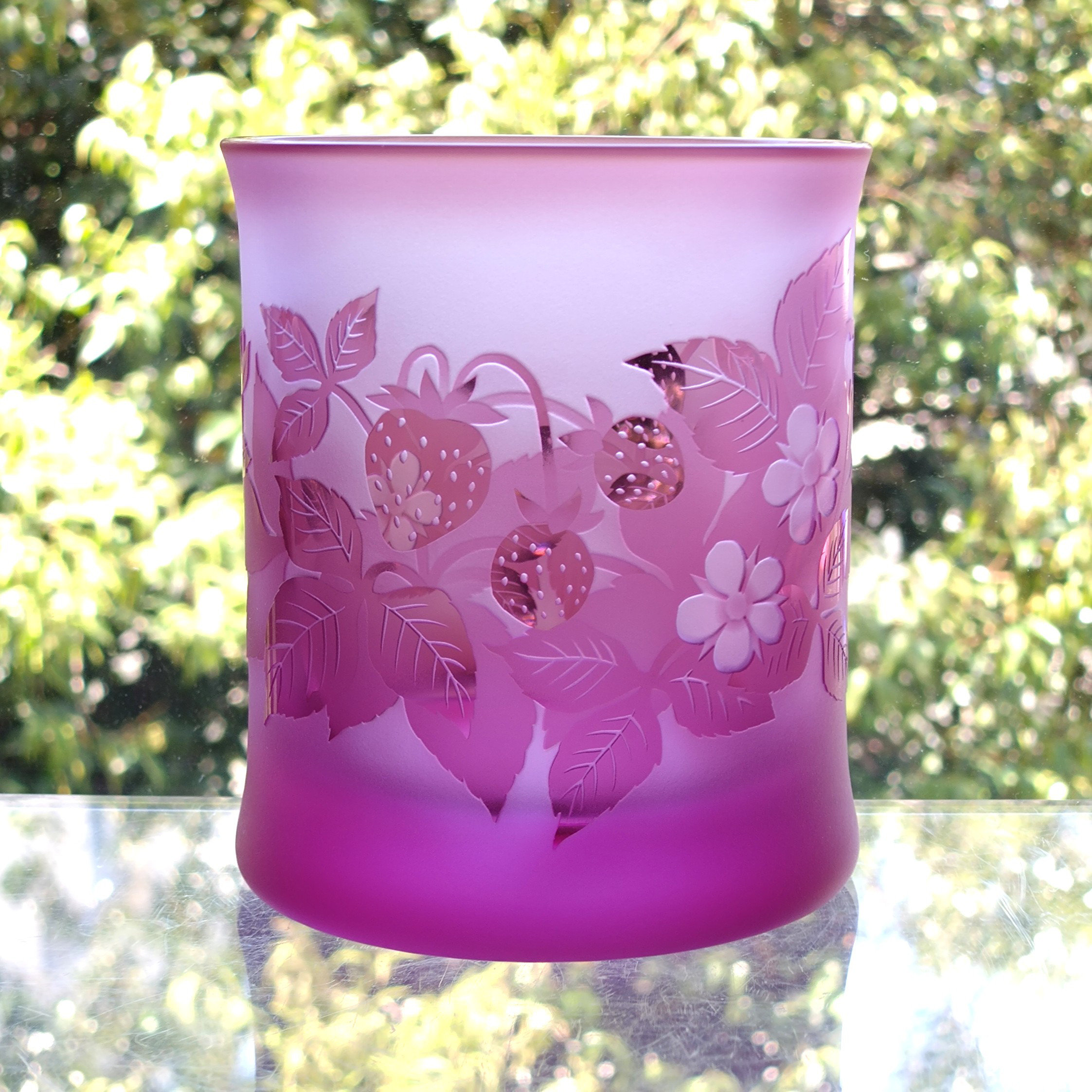 「苺」 イチゴ　ストロベリー　ロックグラス　サンドブラスト