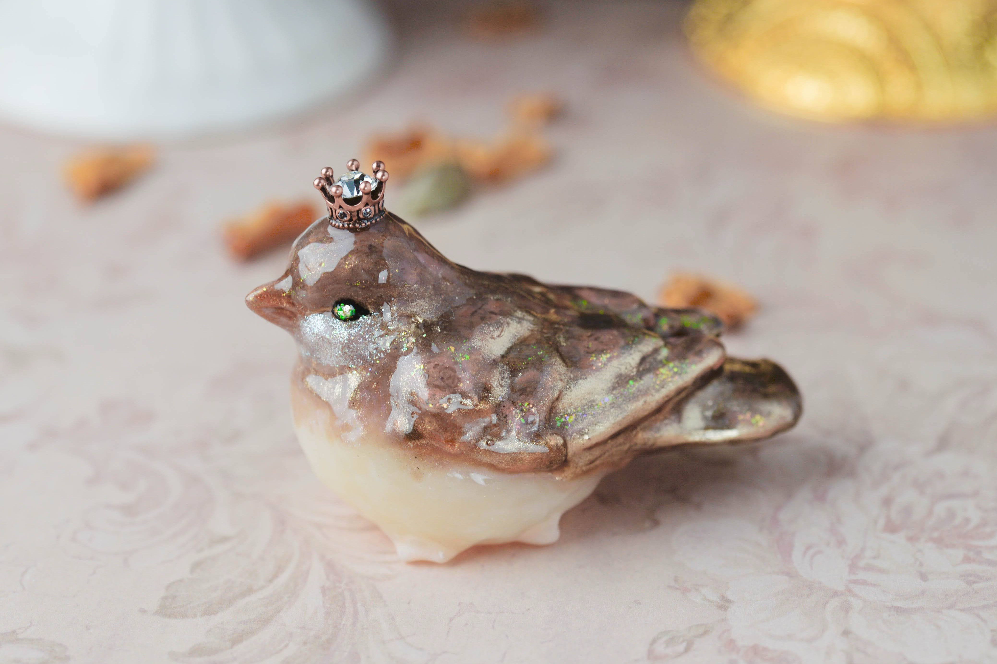 鳥　置物（Worcestershire artistsの作品）インテリア