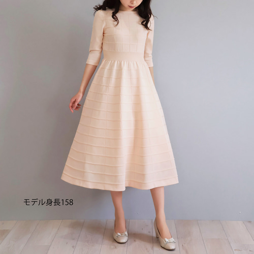 柔らかな春色ワンピ！】ホールガーメント 格子柄7分袖フレアワンピース 