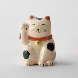 ☆猫の日2025☆置物〚招き猫・白〛楽入窯製 手描き 縁起物