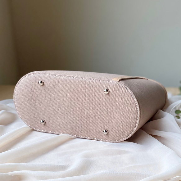 受注制作品　上質ヌメ革と帆布のミニトートバッグ　ミルクティー　◆ファスナー仕様　キレイめカジュアル◆ 3枚目の画像