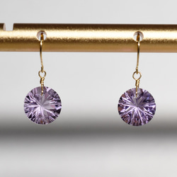 жK18YG 18金 天然石アメジストRDファセットピアス 3枚目の画像