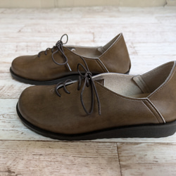 沒有任何疼痛 ♪♪ 出奇的輕 ♪ 優雅的繫帶經典運動鞋 第7張的照片